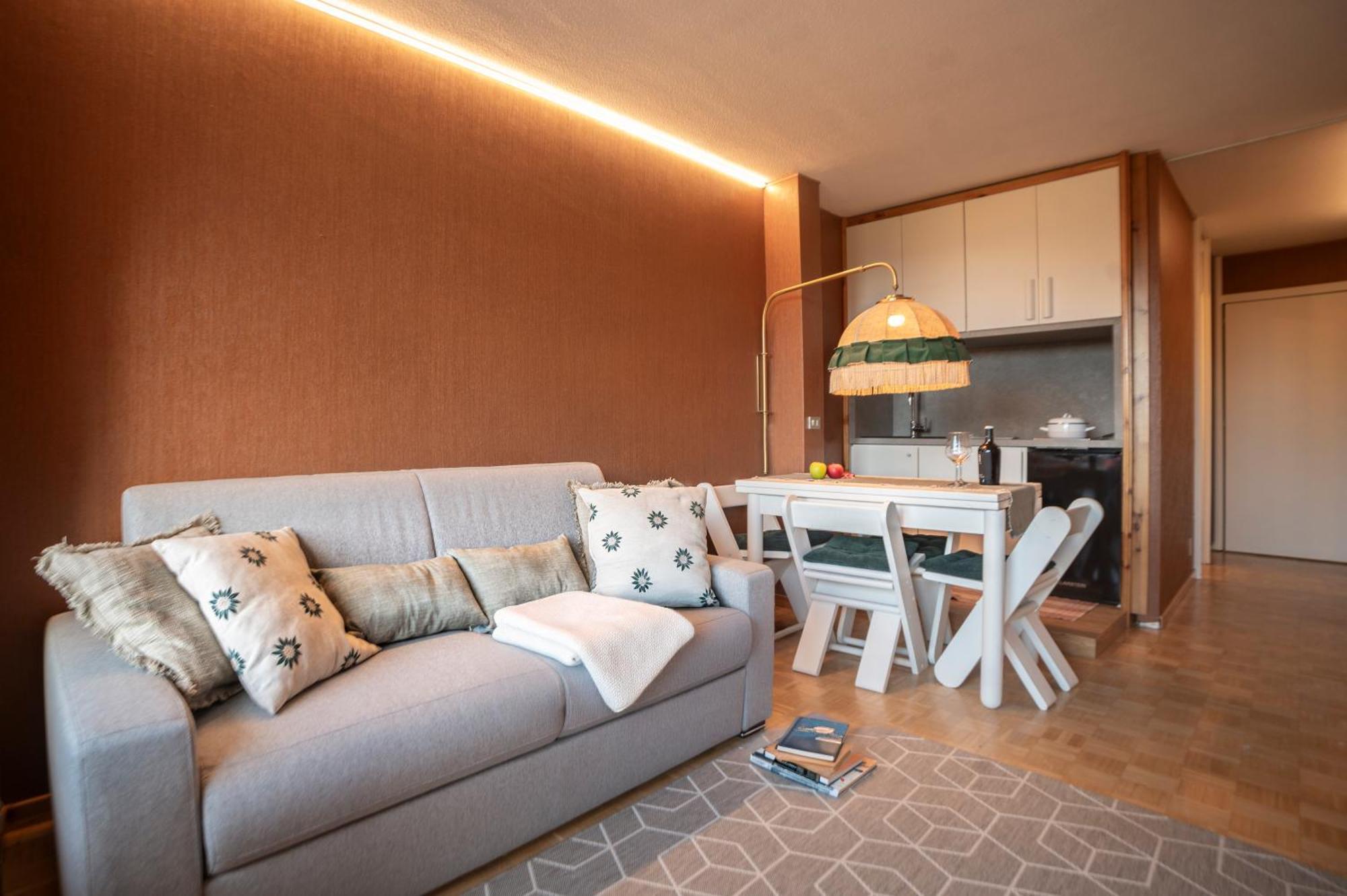 Abbraccio Alpino Apartment Pila  Luaran gambar